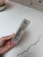 Load image into Gallery viewer, Box of 300 Bobby pin hair clips.
